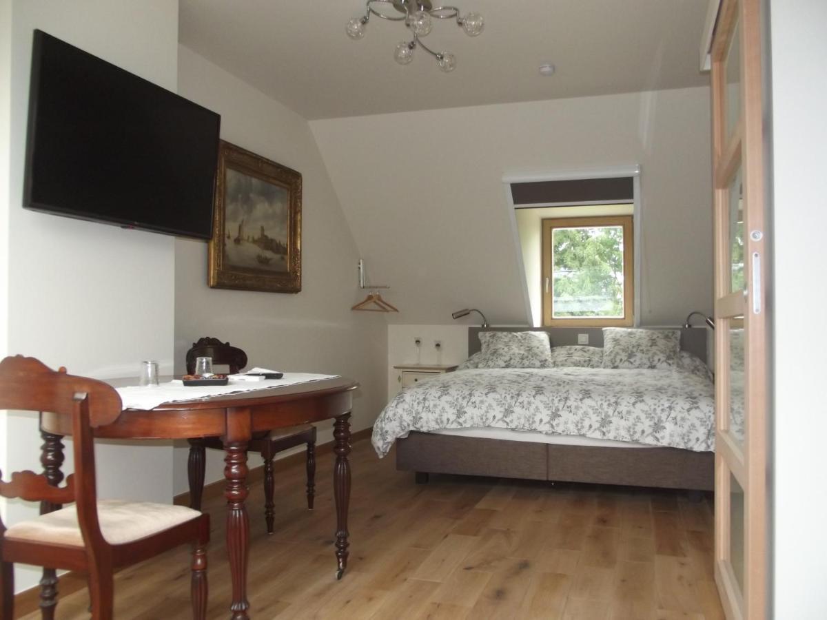Bed and Breakfast Au Bonheur Frontalier Steenvoorde Esterno foto