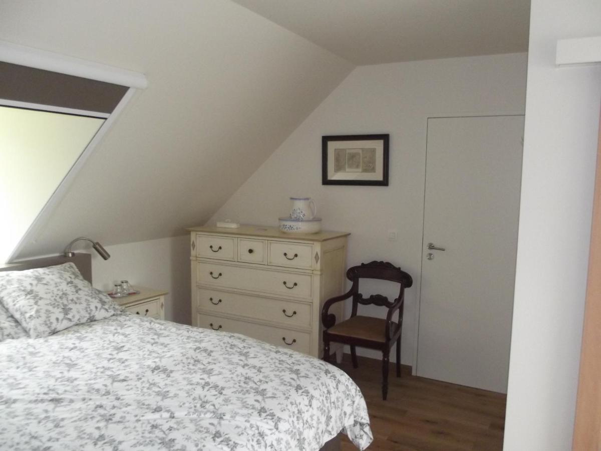 Bed and Breakfast Au Bonheur Frontalier Steenvoorde Esterno foto