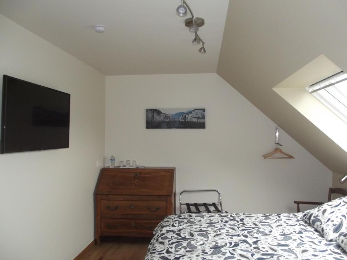 Bed and Breakfast Au Bonheur Frontalier Steenvoorde Esterno foto