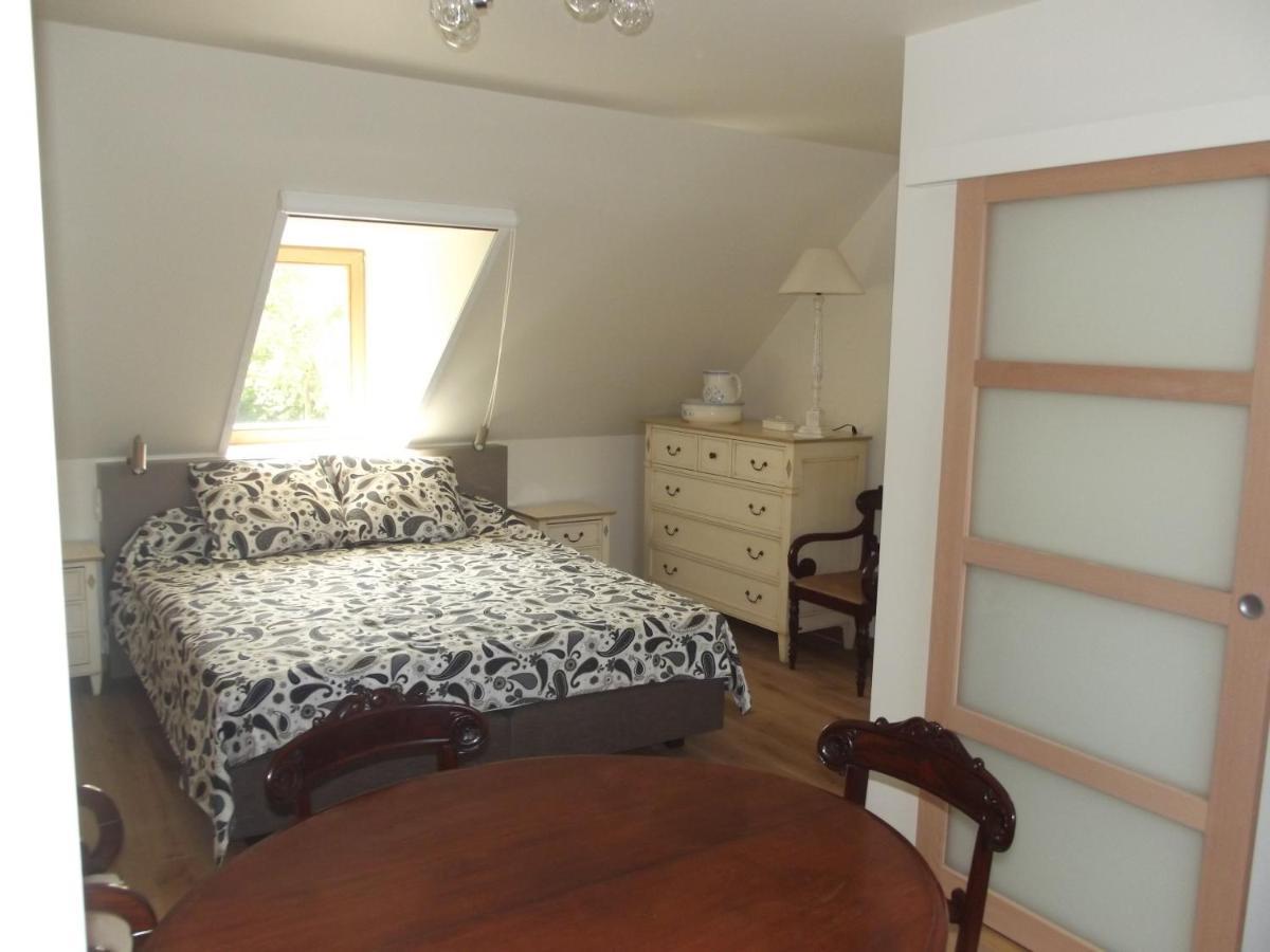 Bed and Breakfast Au Bonheur Frontalier Steenvoorde Esterno foto